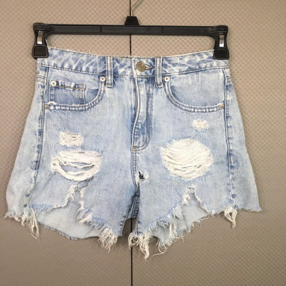 Garage Denim MOM Festival Short Mid Rise Light Wash Distressed Size 01